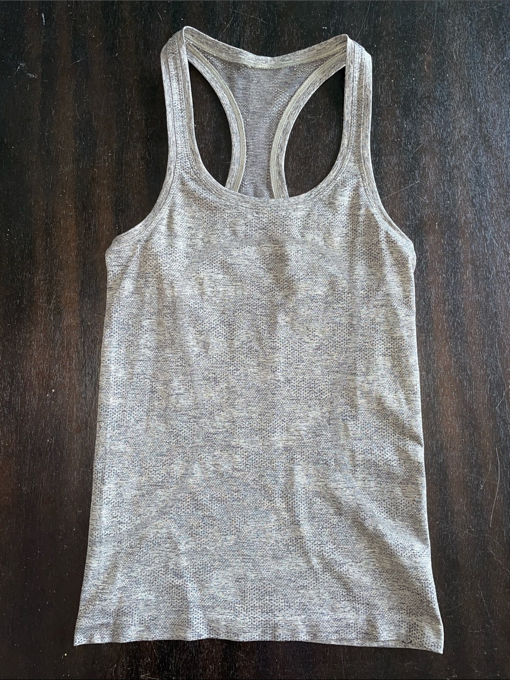 Lululemon women’s swiftly size 6